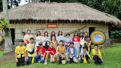 In-School Program Goes to Bali Grade 7